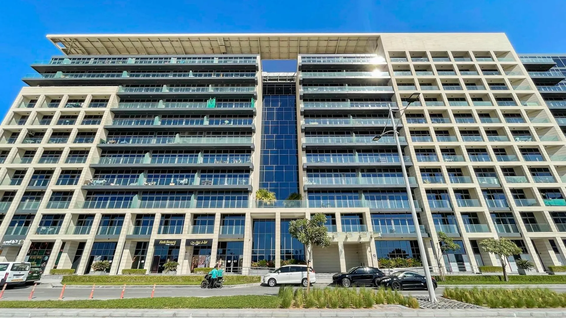 Silkhaus Chic 1Bdr Near Nyu Abu Dhabi Apartment 0*,  United Arab Emirates